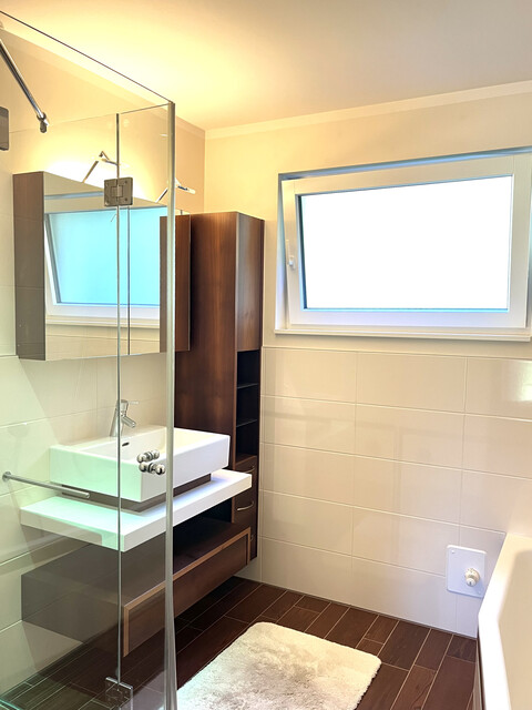 Einfamilienhaus mit herrlichem Bergblick, Kaminzimmer & großem Garten