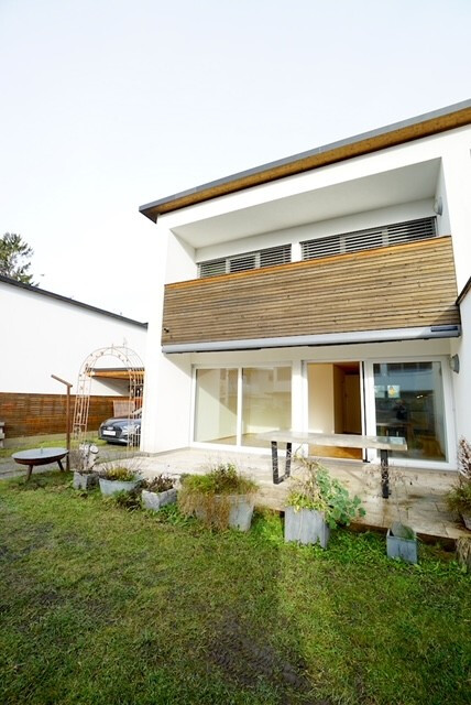 Ruhige, stilvolle Doppelhaushälfte privat zu vermieten