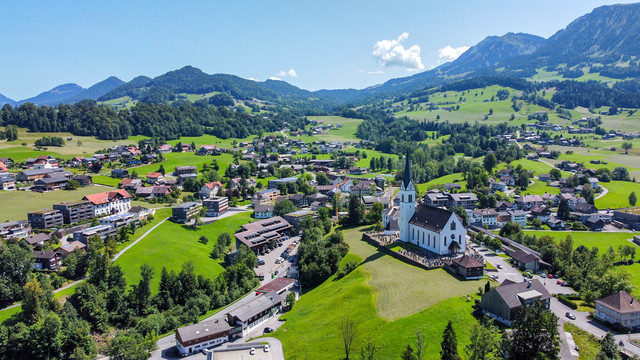 Bürofläche im Erdgeschoss, Impulszentrum BREGENZERWALD | Gastronomie, Parkplätze, Seminarraum & Foyer vorhanden