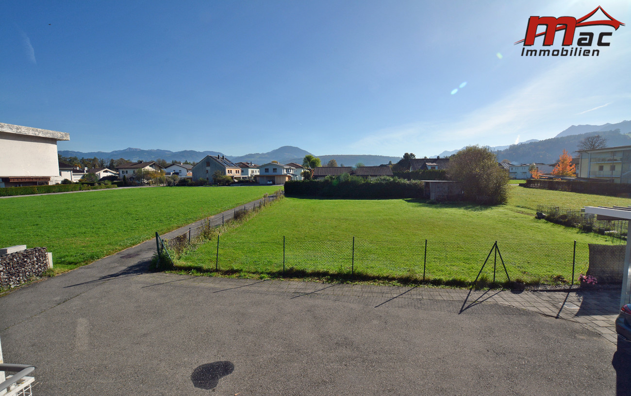 Freistehende fünf Zimmerwohnung, oder, Haus ohne Garten