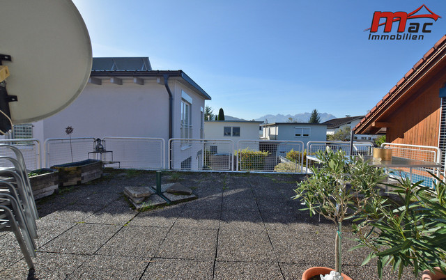 Freistehende fünf Zimmerwohnung, oder, Haus ohne Garten