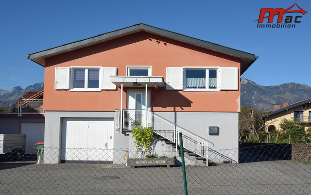 Freistehende fünf Zimmerwohnung, oder, Haus ohne Garten