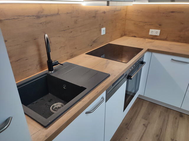 Frisch renovierte Wohnung im Dachgeschoss für 1-Personen-Haushalt