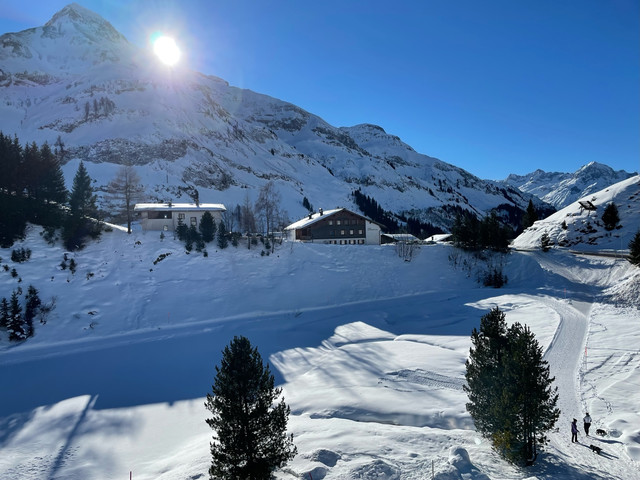 Möblierte Ferienwohnung mit Ski In/Ski out - Ski ARLBERG - ganzjährig zu vermieten