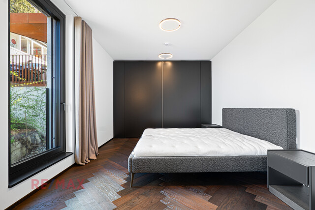 Fantastisches Panorama trifft Design: Luxuriöser Hauptwohnsitz