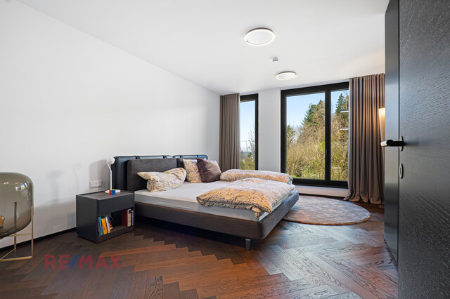 Fantastisches Panorama trifft Design: Luxuriöser Hauptwohnsitz