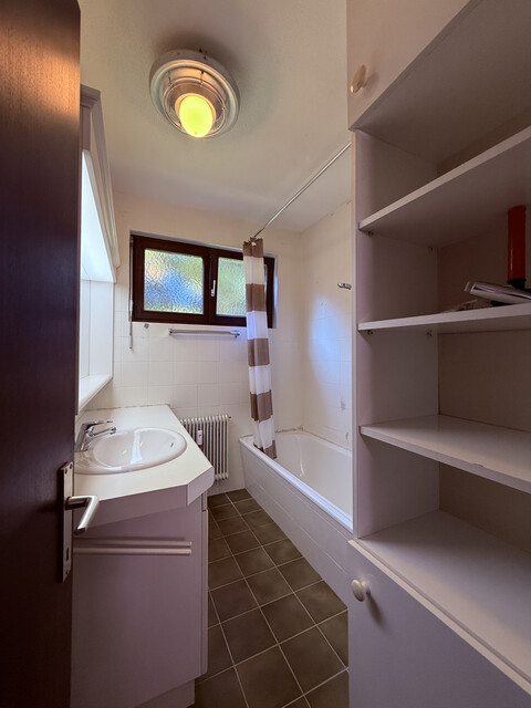 Gemütliche 2-Zimmer-Wohnung mit Balkon u. Tiefgarage in bester Lage
