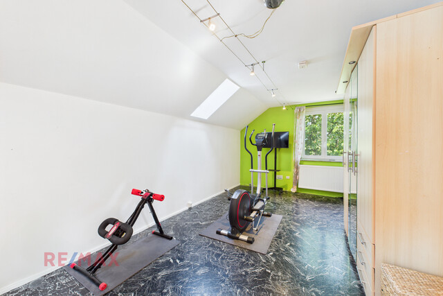 Exklusive Wohlfühloase – Elegantes Haus mit Gartenidylle