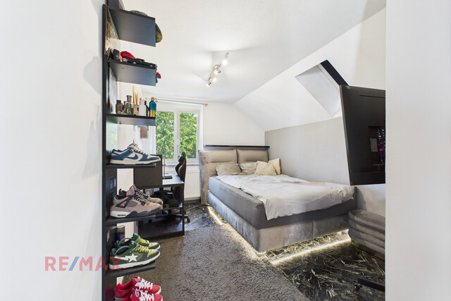 Exklusive Wohlfühloase – Elegantes Haus mit Gartenidylle