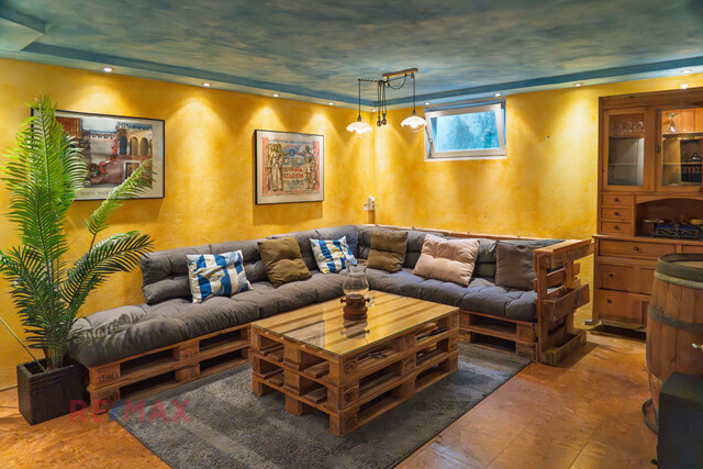 Exklusive Wohlfühloase – Elegantes Haus mit Gartenidylle