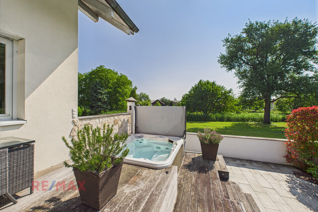 Exklusive Wohlfühloase – Elegantes Haus mit Gartenidylle