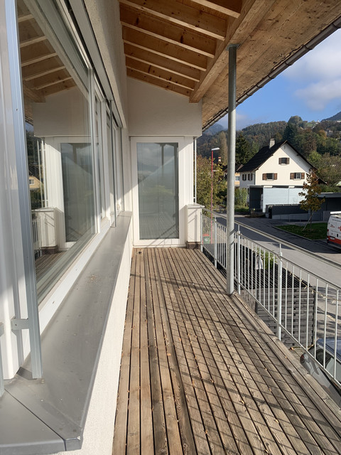 Traumhafte Dachgeschosswohnung mit Garten, 2 Stellplätzen, Balkon & Terrasse!