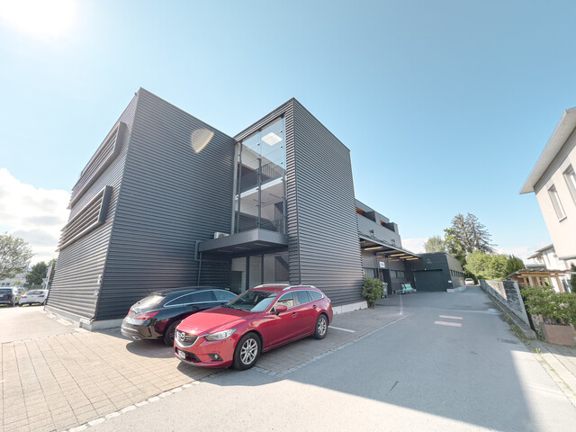 Attraktives Wohn- und Geschäftshaus in frequentierter Lage von Hard