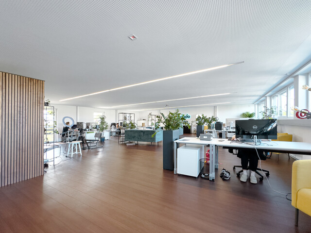 Attraktives Wohn- und Geschäftshaus in frequentierter Lage von Hard