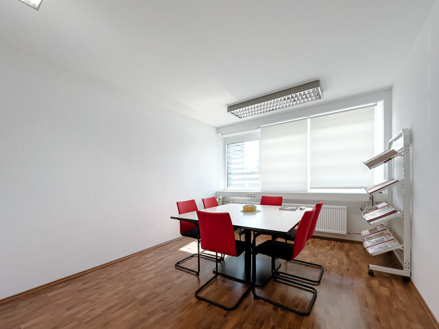 Attraktives Wohn- und Geschäftshaus in frequentierter Lage von Hard