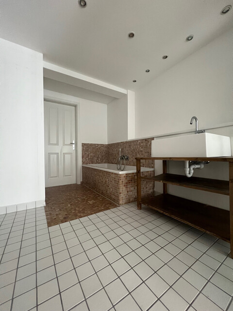 4-Zimmer-Wohnung nah dem Zentrum und dennoch ruhig gelegen