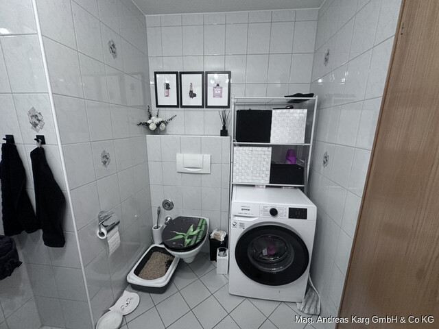 2-ZIMMER-GARTENWOHNUNG MIT TIEFGARAGENPLATZ