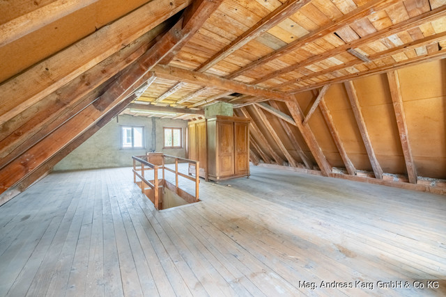 Bregenz im Dorf: Eleganter Altbau mit zeitlosem Charme zum Kauf