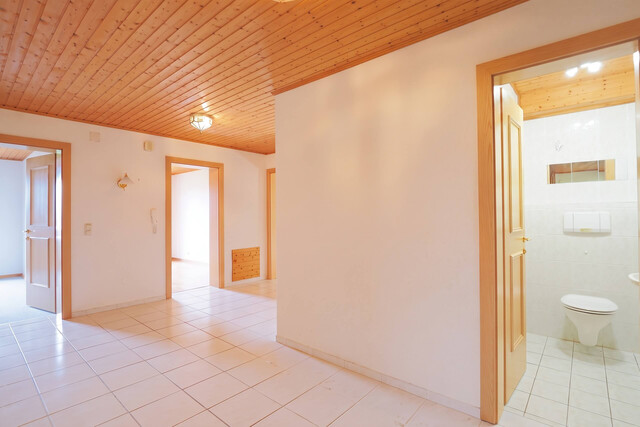 Naturidyll mit Weitblick in Frastanz: EFH auf 2.170 m² Grund, flexible Nutzung, Studio & Großgarage