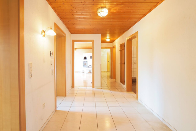 Naturidyll mit Weitblick in Frastanz: EFH auf 2.170 m² Grund, flexible Nutzung, Studio & Großgarage