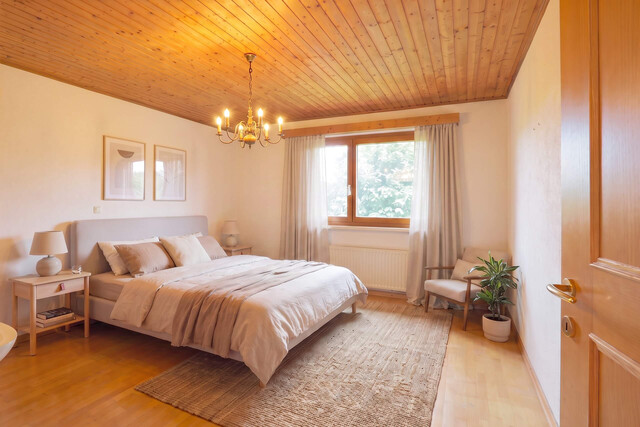 Naturidyll mit Weitblick in Frastanz: EFH auf 2.170 m² Grund, flexible Nutzung, Studio & Großgarage