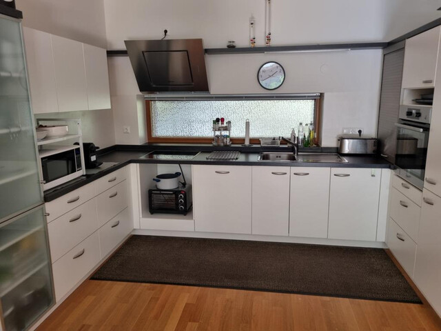 MODERNES WOHNEN MIT WEITBLICK UND NACHHALTIGKEIT