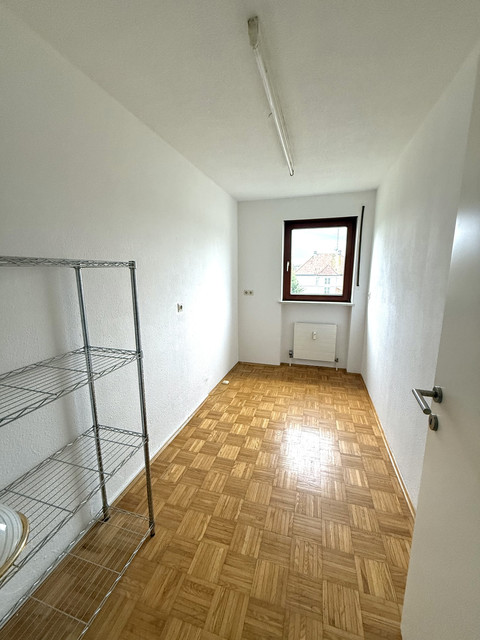 Lichtdurchflutete 4,5-Zimmer-Wohnung in zentraler Lage zur Miete!