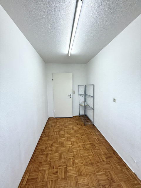 Lichtdurchflutete 4,5-Zimmer-Wohnung in zentraler Lage zur Miete!