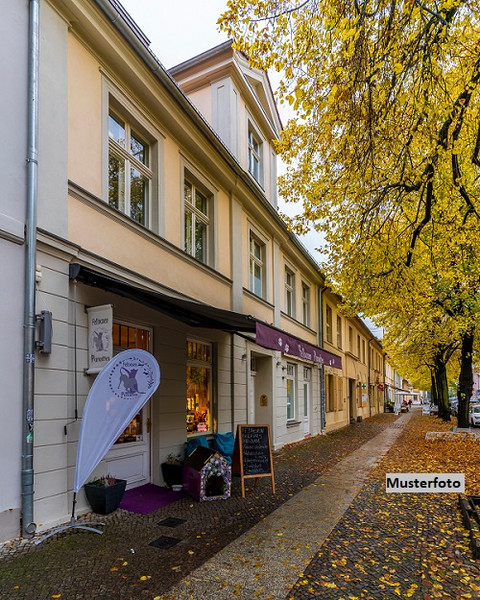 +++ Wohn- und Geschäftshaus mit Garage +++