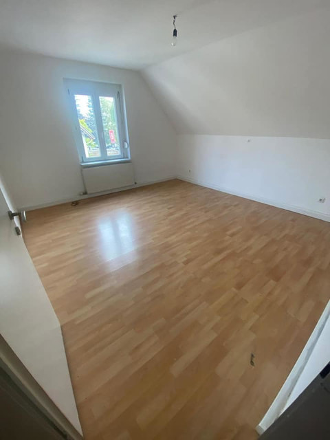 *ohne Provision* helle 3 Zimmer Wohnung in zentraler Lage