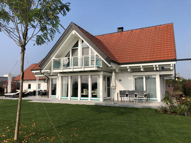 Exklusives Architekten-Einfamilienhaus in Holzständerbauweise mit großem Garten