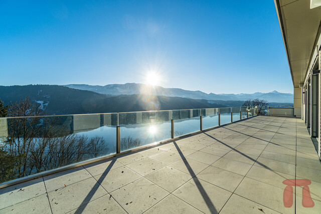 TRAUM-PENTHOUSE in BESTLAGE mit GROßER TERRASSE und einzigartigem SEE-UND BERGBLICK