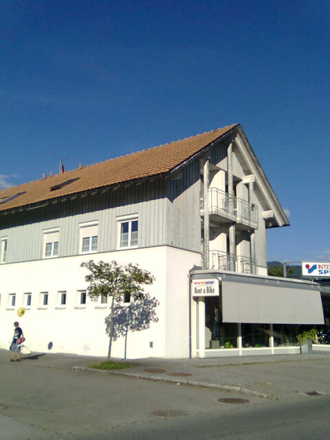 Zentrale 2-geschossige Wohnung ab 15.8.