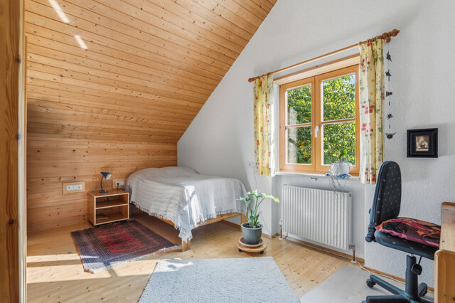 Bodenseeblick: Großes Einfamilienhaus inkl. Einliegerwohnung