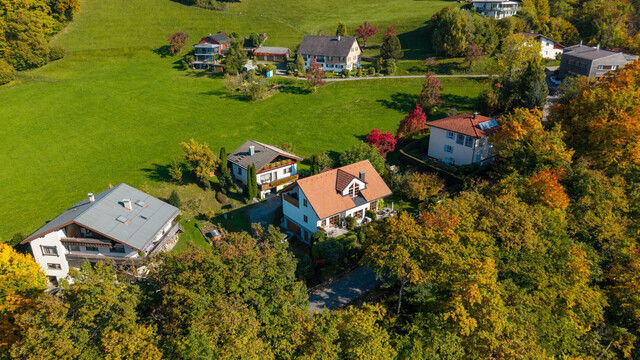 Bodenseeblick: Großes Einfamilienhaus inkl. Einliegerwohnung