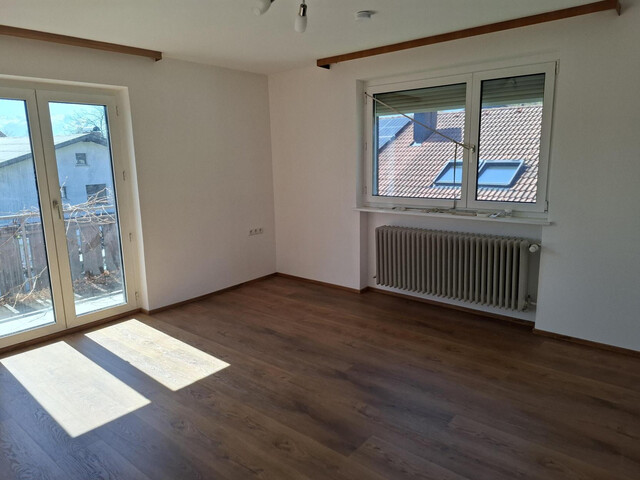 Wohnen mit Aussicht & Sonne – 3‑Zimmer‑Wohnung mit Südbalkon am Sattelberg in Klaus