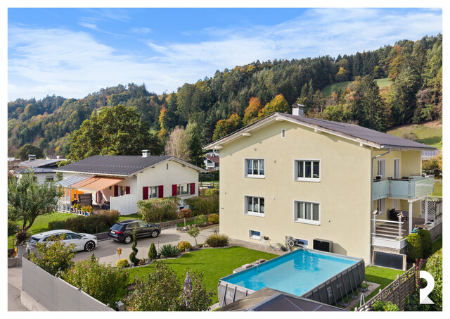 SONNIGES MEHRFAMILIENHAUS MIT GROSSEM GRUNDSTÜCK UND VIELSEITIGEN NUTZUNGSMÖGLICHKEITEN IN BLUDESCH