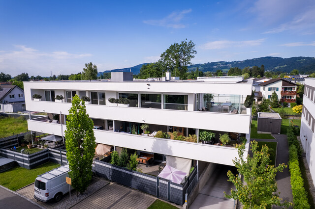 Premium Penthouse mit Pool und grosser Dachterrasse