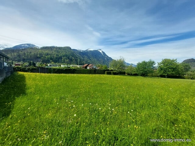 Sensationelles Baugrundstück mit 1.074m² und herrlichem Bergpanorama in Nüziders zu verkaufen!