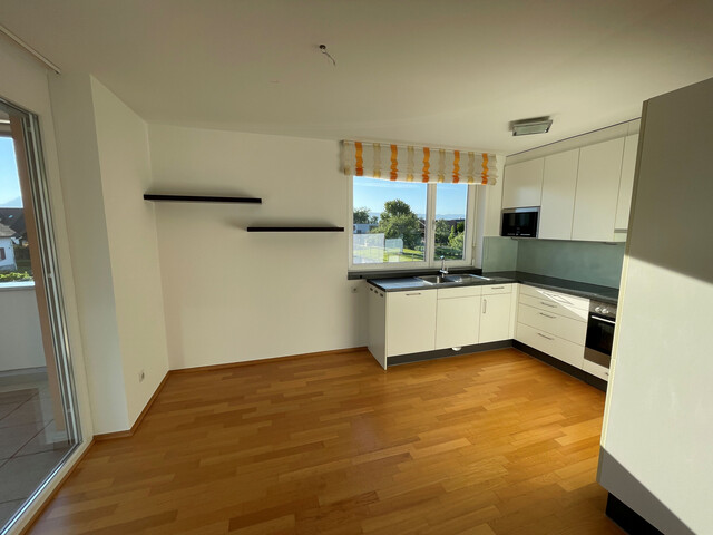 Wohntraum mit Weitblick! Sonnige 4 Zi Wohnung, großer Südwestbalkon, zentral in Rankweil - provisionsfrei!