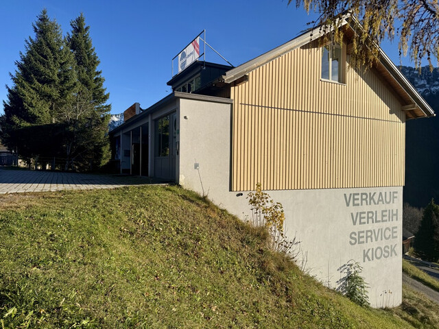 Einzigartige Liegenschaft direkt am Skilift in Laterns mit seltener Ferienwidmung