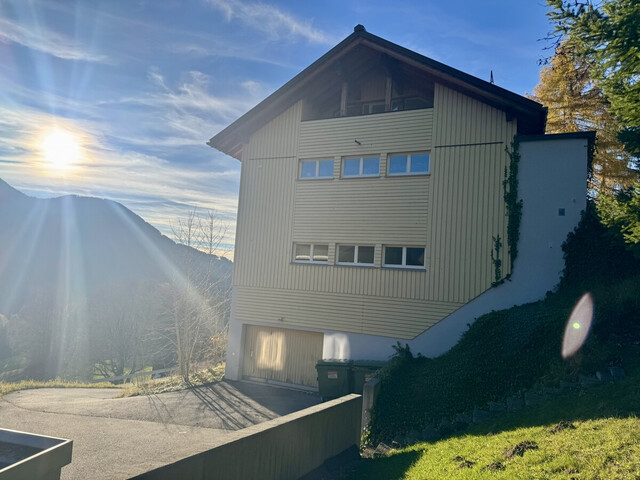 Einzigartige Liegenschaft direkt am Skilift in Laterns mit seltener Ferienwidmung