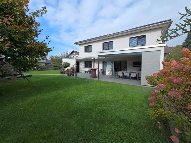 Traumhaftes Einfamilienhaus mit großem Garten in sehr guter Lage von Götzis!