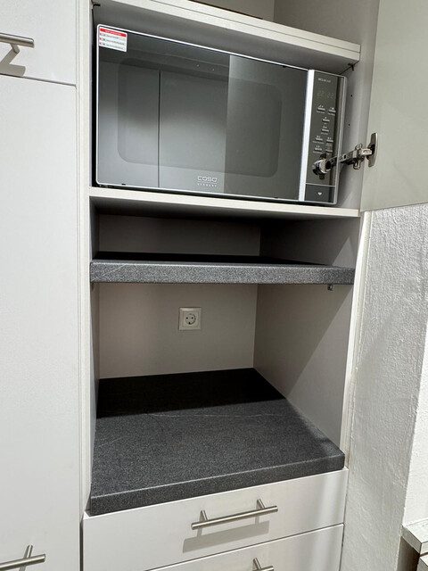 WIEDER VERFÜGBAR - Ruhige, zentrale, lichtdurchflutete Wohnung mit Blick über Dornbirn inkl. Parkplatz  WIEDER VERFÜGBAR