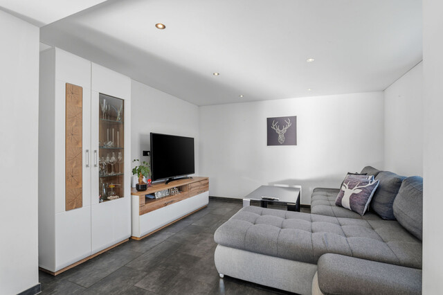 RESERVIERT: Modernisiertes Einfamilienhaus mit großzügigem Garten