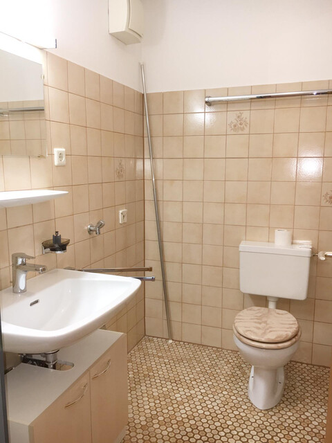 PRIVAT 2-Zimmer-Wohnung in zentraler Lage von Lustenau zu vermieten !