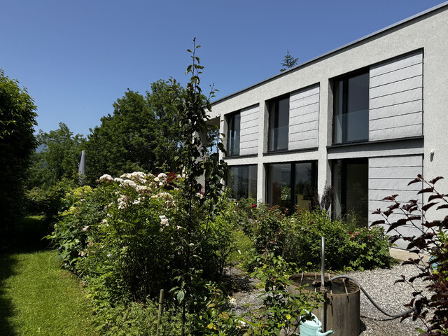 Hochwertiges Architektenhaus in traumhafter Aussichtslage in Tisis