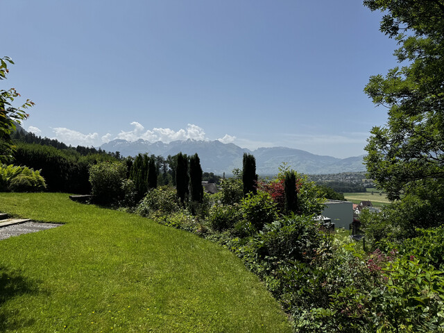 Hochwertiges Architektenhaus in traumhafter Aussichtslage in Tisis