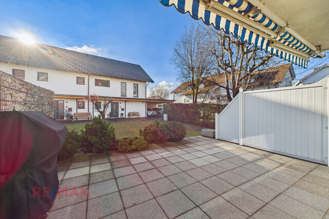 Zwei Etagen, ein Zuhause – Gartenwohnung mit Wohlfühlgarantie und Doppelgarage