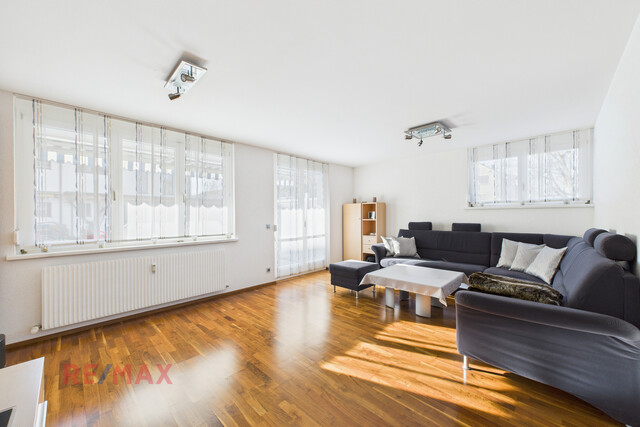 Zwei Etagen, ein Zuhause – Gartenwohnung mit Wohlfühlgarantie und Doppelgarage